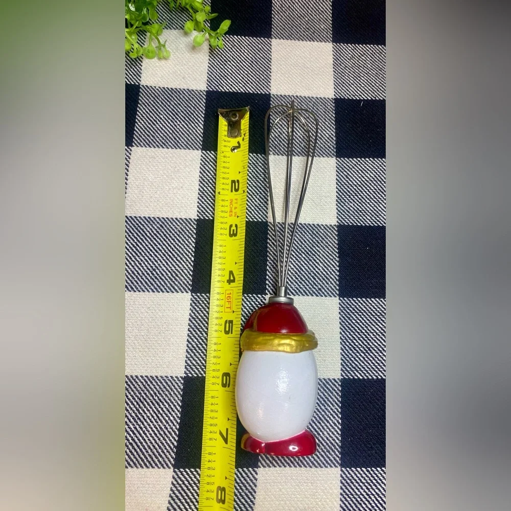 Christmas Ornament Whiskie De Noel Grumpy Egg Whisk‎ White/Red Standing Mini G2
